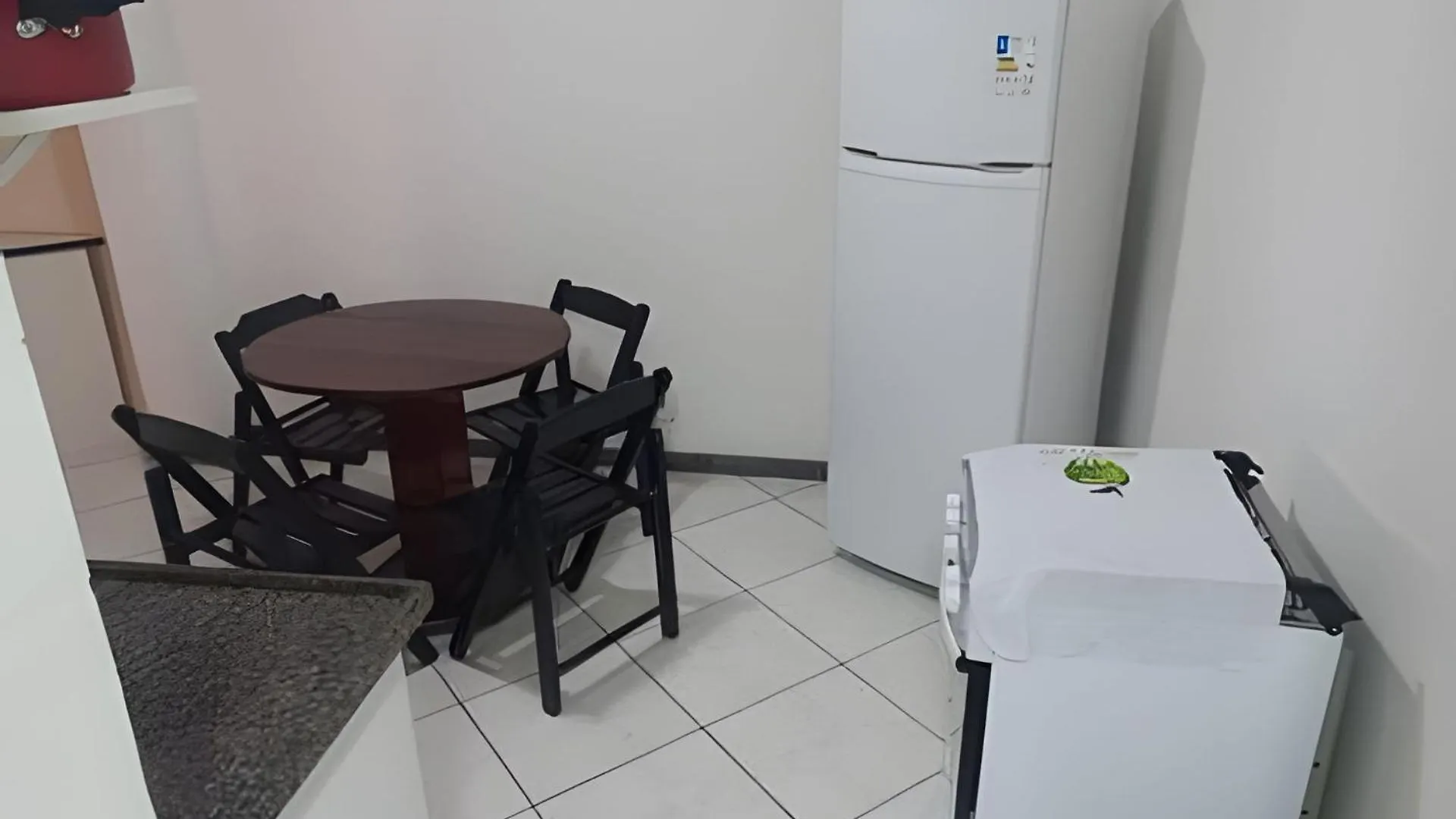 Ape Com Ac Perto Da Praia Cabo Frio 0*,  Brazil